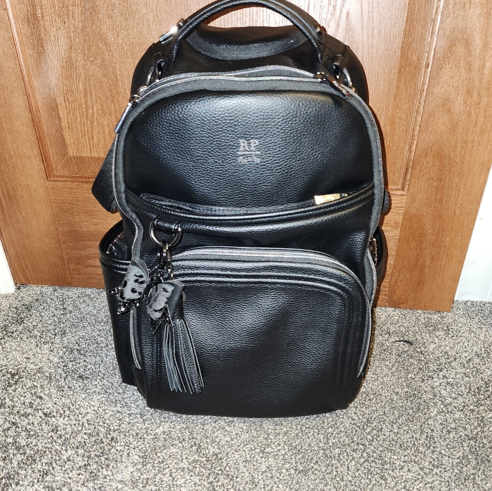 Itzy Ritzy x Rachel Parcell Black boss plus backpack